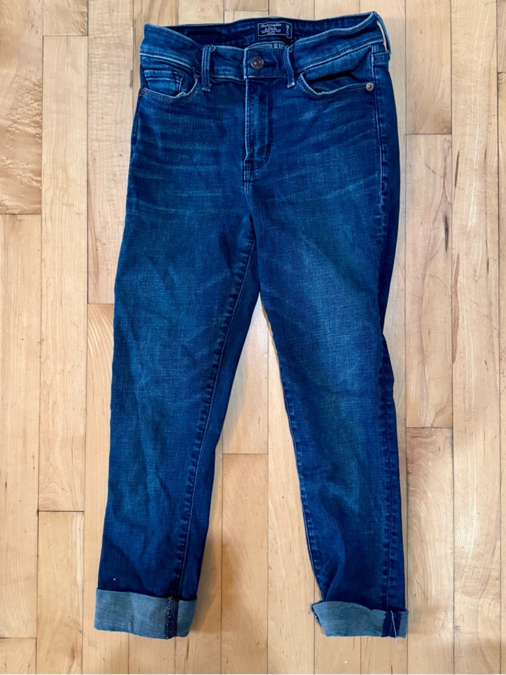 Abercrombie & Fitch Harper Low Rise Ankle Jeans (Size 25)